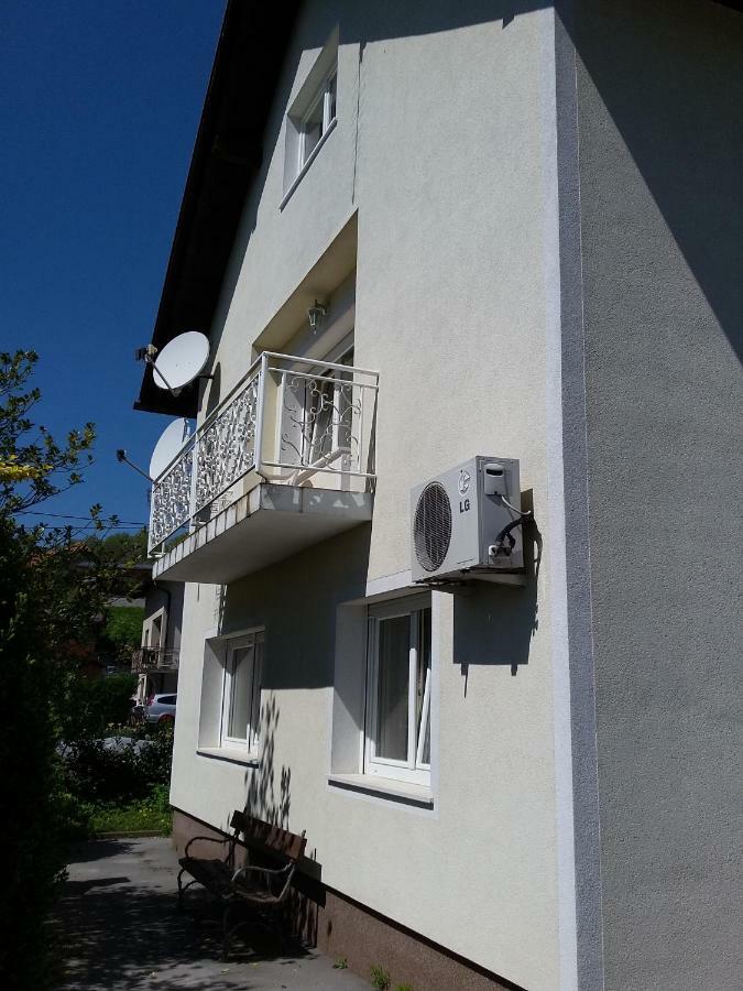 Vila Bbq Ljubljana Exterior photo