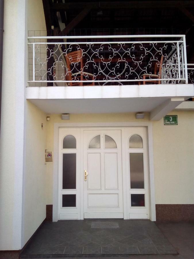 Vila Bbq Ljubljana Exterior photo